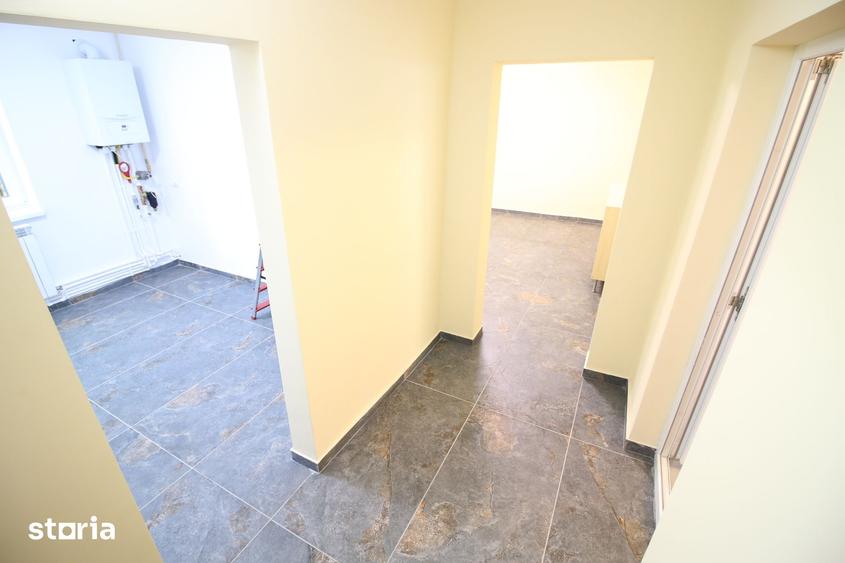 Apartament cu 3 camere decomandat în Micro 17