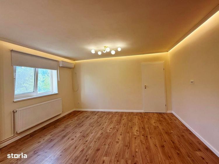 Apartament cu 3 camere decomandat în Drumul Taberei