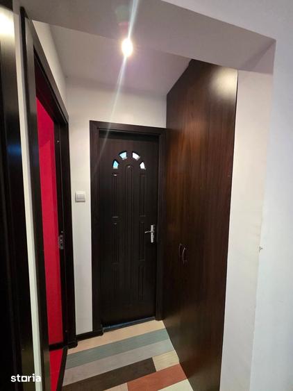 Apartament cu 3 camere în Ostroveni