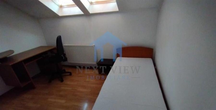 Apartament cu 3 camere decomandat în Gheorgheni — fotografia 3