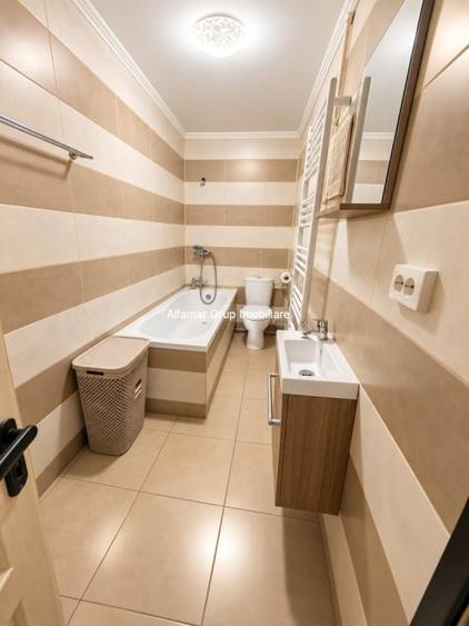 Casă individuală cu 4 camere cu Canalizare în Ferentari