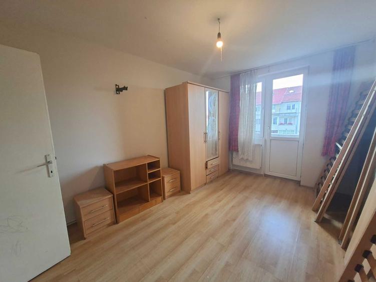Apartament cu 2 camere semidecomandat în Mihai Viteazul
