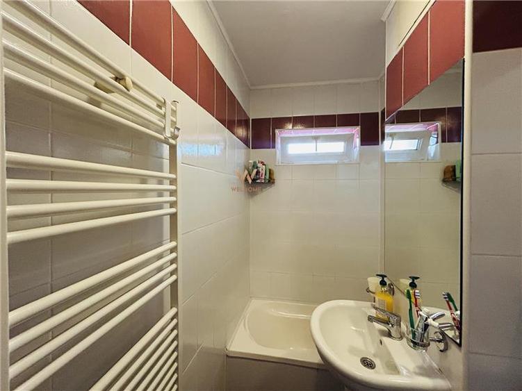 Apartament cu 3 camere semidecomandat în Hipodrom 1