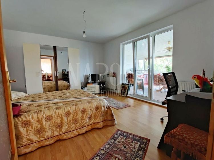 Casă individuală cu 6 camere cu Canalizare în Dâmbul Rotund