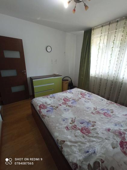 Apartament cu 2 camere semidecomandat în 1 Mai