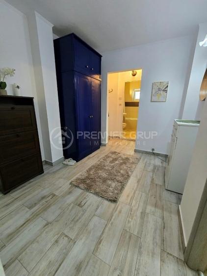 Apartament cu 2 camere decomandat în Nicolina