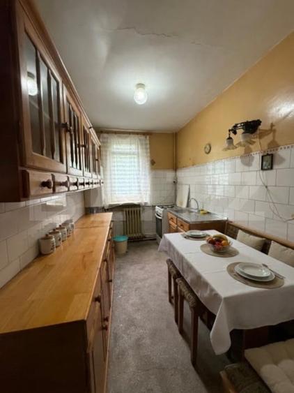 Apartament cu 3 camere decomandat, mobilat în Debarcader