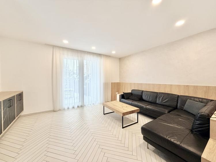 Apartament cu 4 camere decomandat, mobilat în Giroc