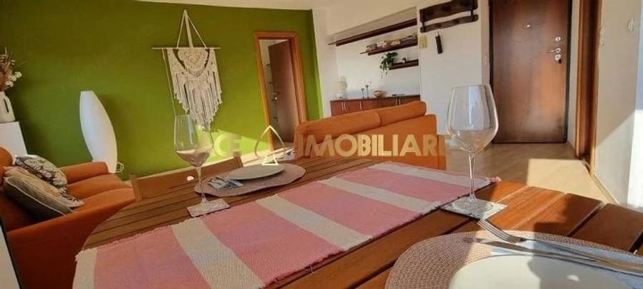 Apartament cu 2 camere semidecomandat în Tineretului