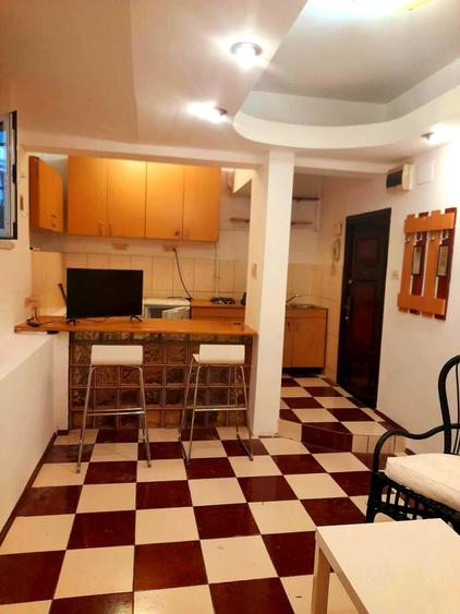 Apartament cu 2 camere nedecomandat în Ultracentral