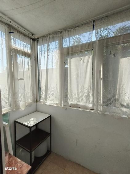 Apartament cu 3 camere decomandat în Micro 14
