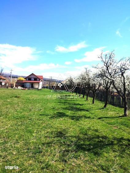Casă cu 4 camere cu Teren 257 Mp în Crasna