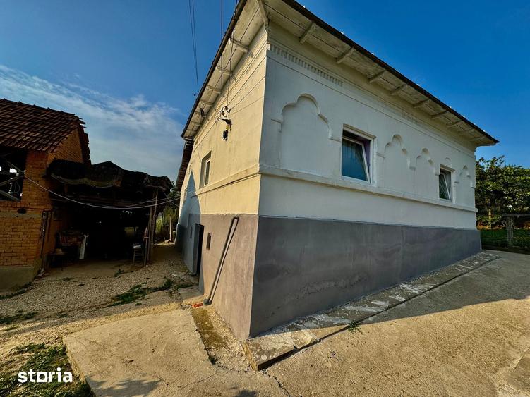 Casă cu 3 camere cu Teren 666 Mp în Budeasa