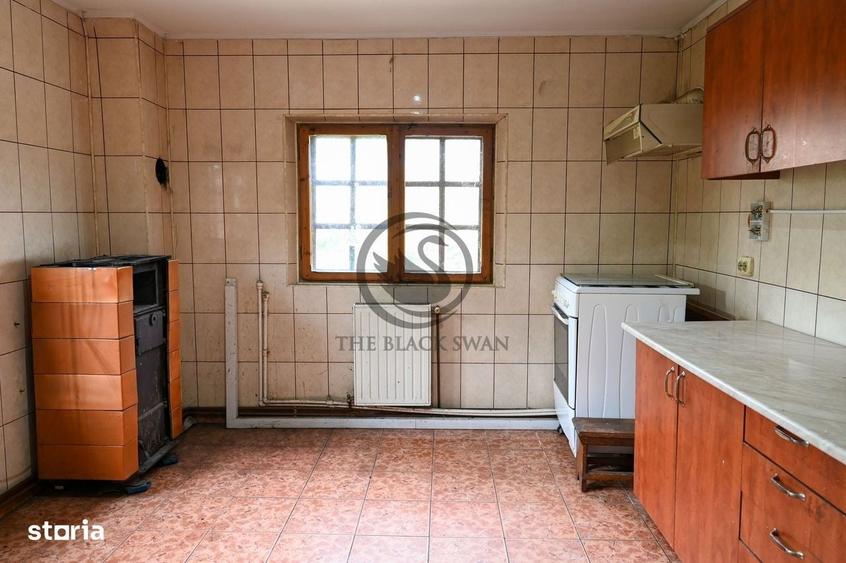 Casă cu 3 camere decomandat în Strejnicu