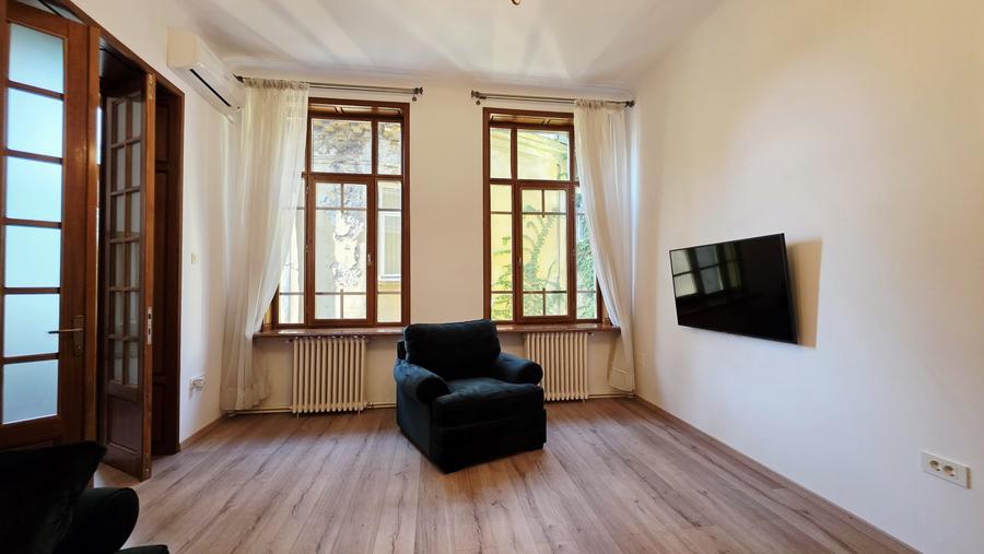 Universitate apartament in vila ideal locuit sau firma - 7
