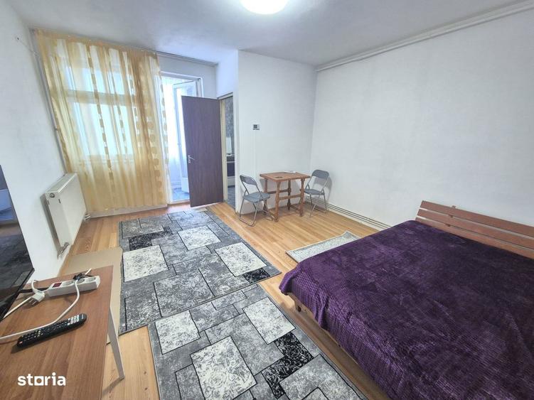 Garsonieră semidecomandată în Sud