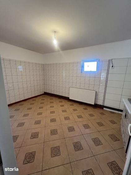 Casă cu 3 camere cu Teren 357 Mp în Șimnicu de Sus