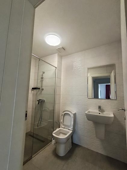 Apartament cu 3 camere decomandat în Lujerului