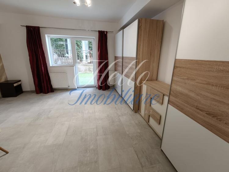 Apartament cu 2 camere semidecomandat, mobilat în Florești