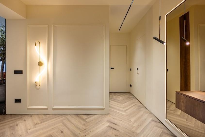 Apartament cu 3 camere semidecomandat, mobilat în Dristor