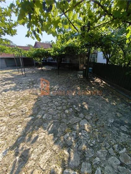 Casă individuală cu 5 camere cu Canalizare în Clondiru