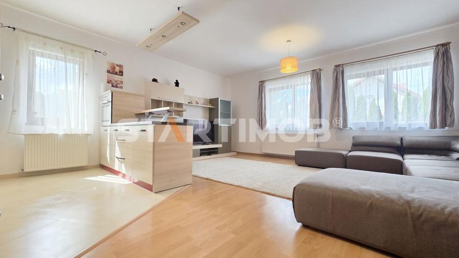Apartament cu 3 camere decomandat, mobilat în Tractorul