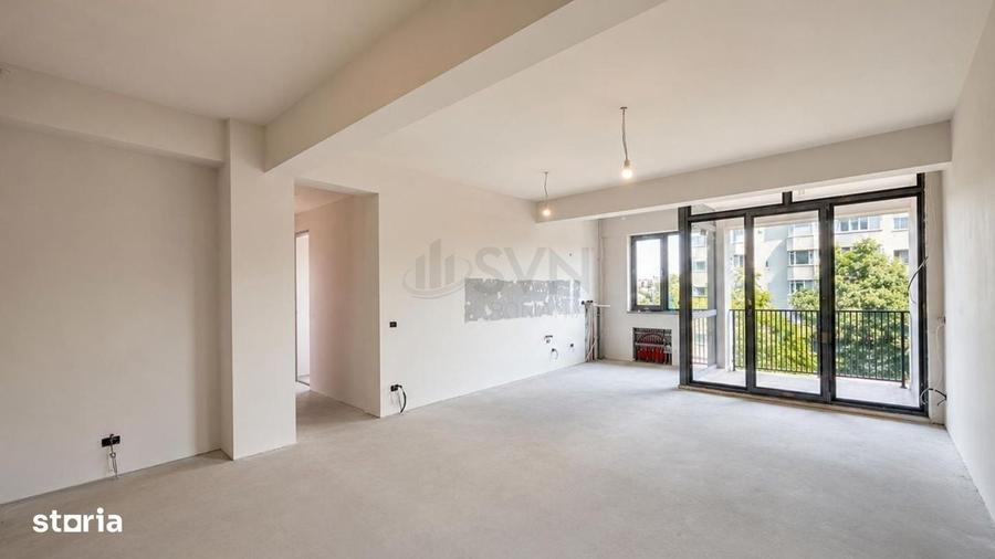 Apartament cu 3 camere semidecomandat în Ștefan cel Mare