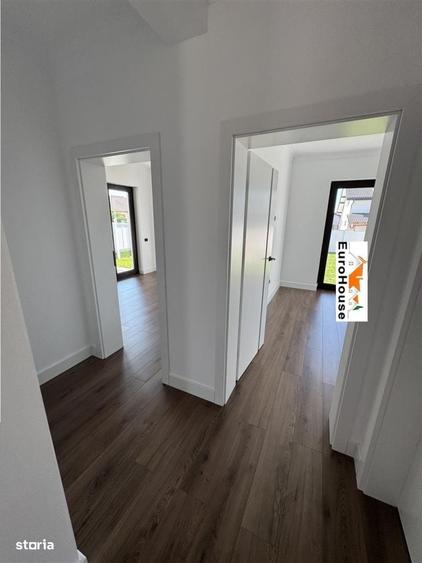 Casă cu 4 camere cu Teren 500 Mp în Central