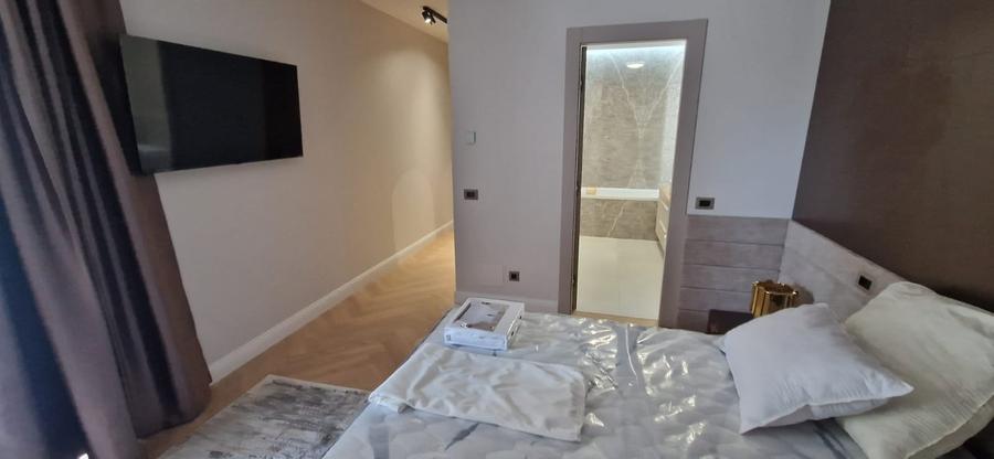 Apartament cu 2 camere semidecomandat în Băneasa