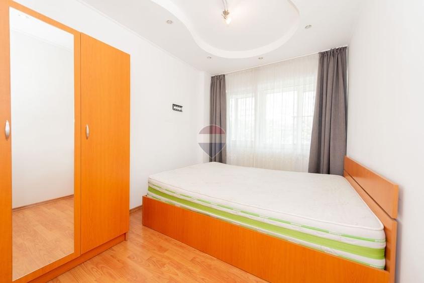 Apartament cu 3 camere semidecomandat, mobilat în Militari