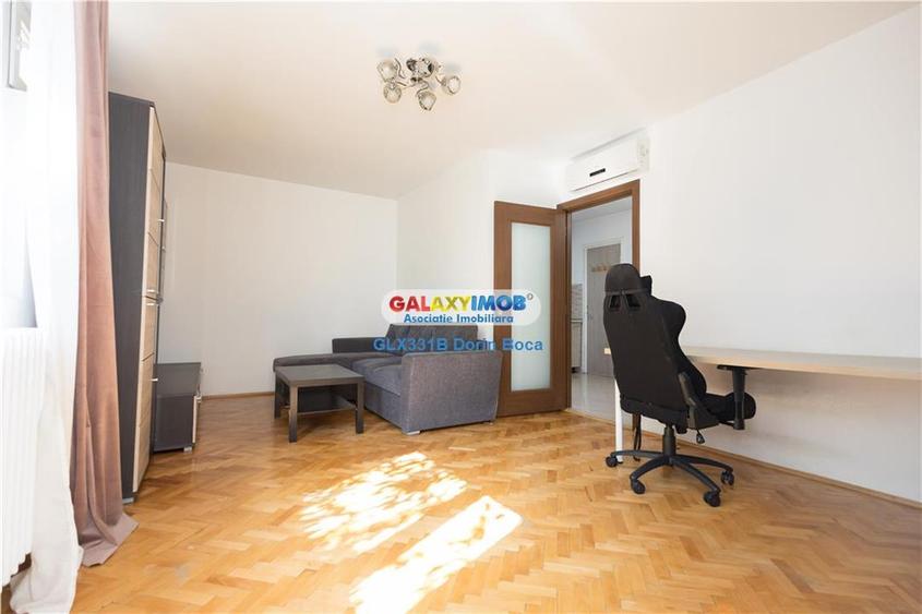 Apartament cu 2 camere decomandat, mobilat în Titan