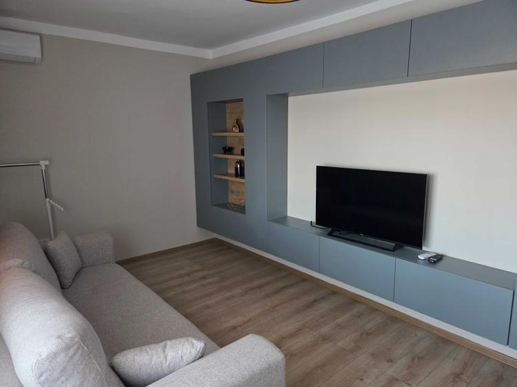 Apartament cu 2 camere decomandat în Exterior Vest