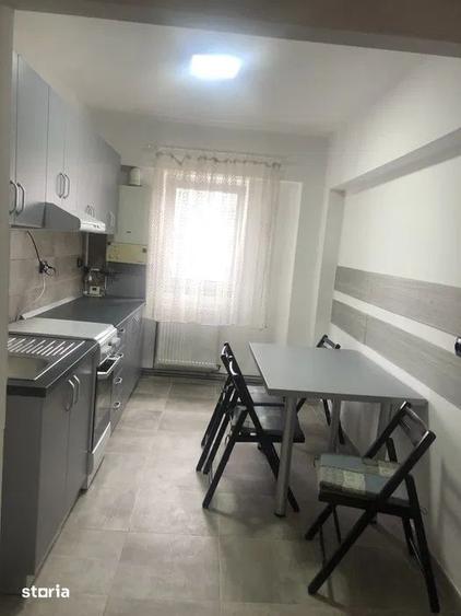 Apartament cu 2 camere semidecomandat, mobilat în Central