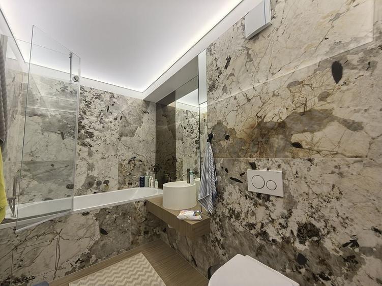 Apartament cu 4 camere decomandat în Iancu Nicolae