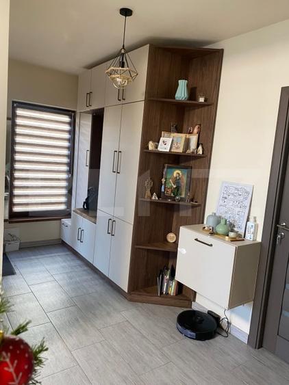 Duplex cu 5 camere cu Canalizare în Exterior Est