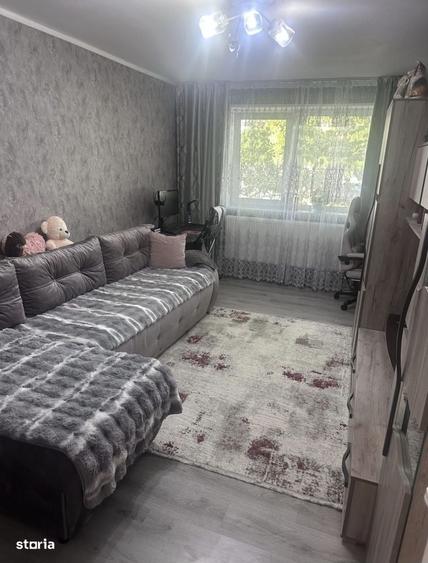 Apartament cu 2 camere decomandat în Micro 13