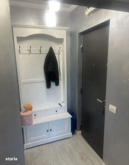 Apartament cu 3 camere decomandat în Dacia