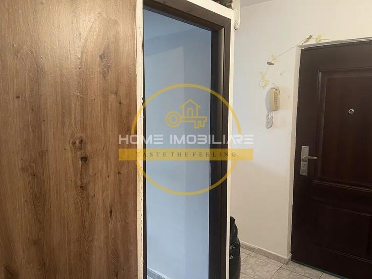 Apartament cu 3 camere semidecomandat, mobilat în Zimbru