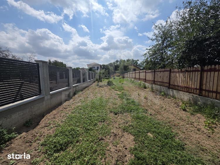 Casă cu 5 camere cu Teren 785 Mp în Bordei