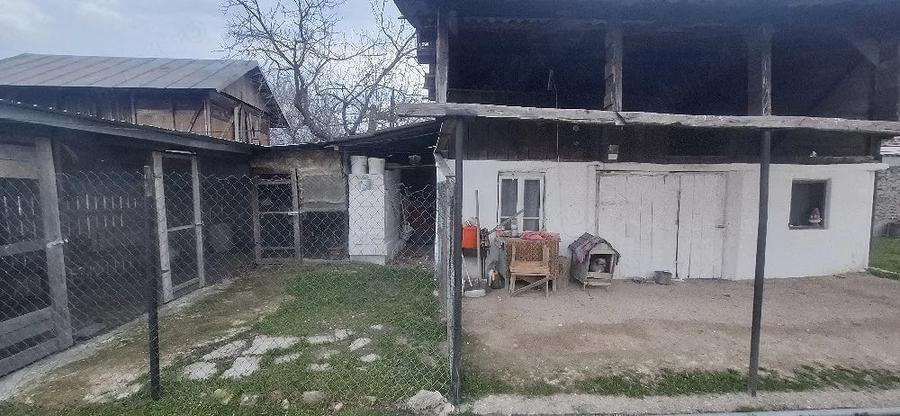 Casă cu 2 camere cu Teren 20 Mp în Baldovinești