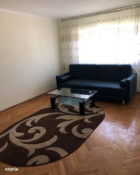 Apartament cu 3 camere decomandat în Baba-Dochia