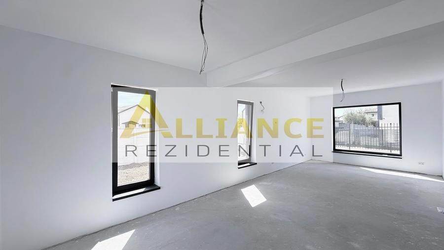 Casă individuală cu 4 camere cu Canalizare în Berceni