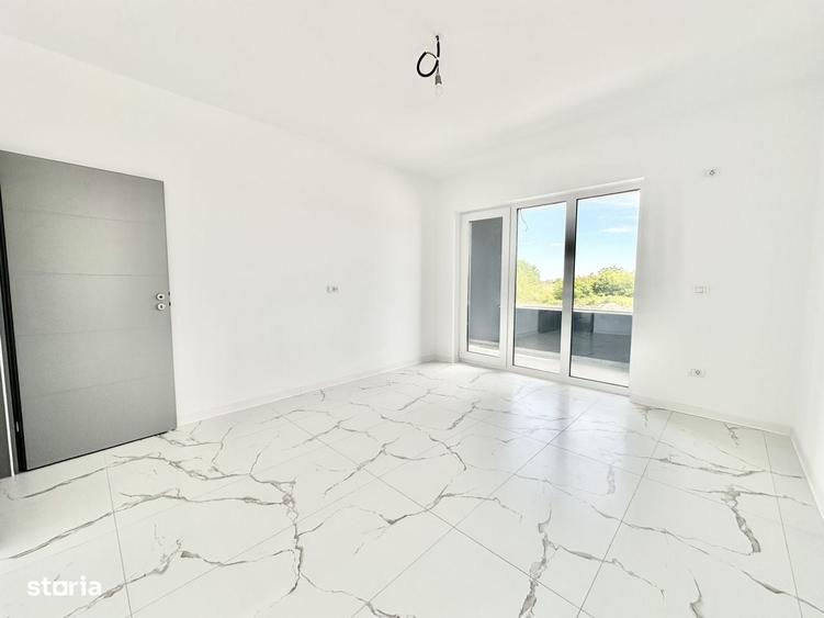 Apartament cu 2 camere decomandat în Neptun