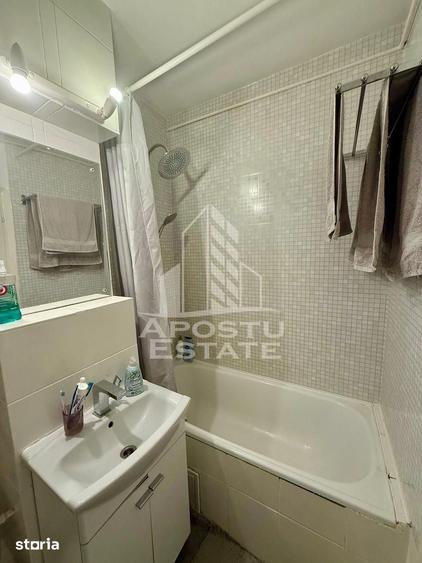 Apartament cu 2 camere decomandat în Soarelui