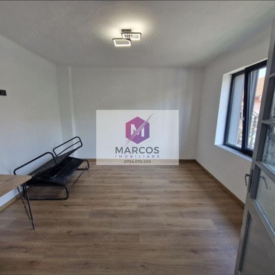 Vand casa in zona Blocului 800 - 15