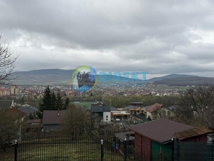 Casă individuală cu 4 camere cu Teren 450 Mp în Exterior Sud