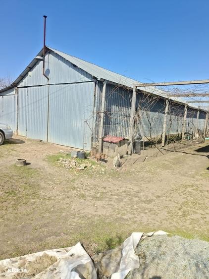 Casă cu 4 camere în Vâlcelele