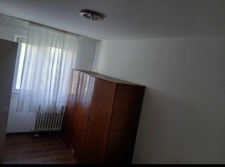Apartament cu 2 camere semidecomandat în Malu Roșu