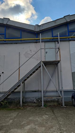 Spațiu comercial, de 2,000 mp, în Central