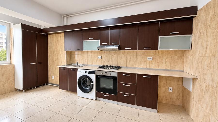 Apartament cu 3 camere decomandat în Timpuri Noi